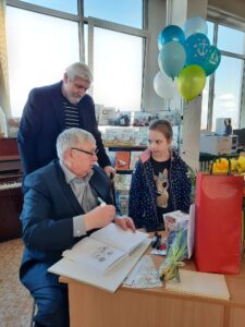 Vladimira Novikova jubilejas izstāde Rīgas Centrālajā bibliotēkā